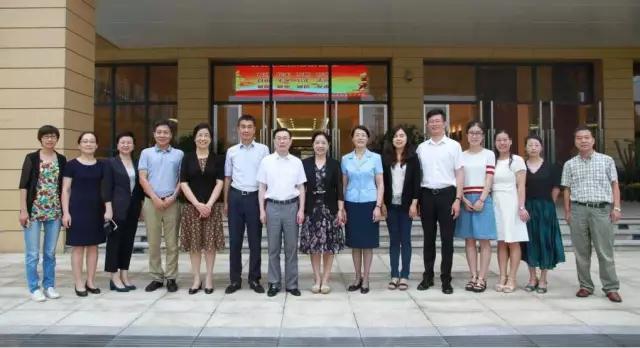 念師恩：杭州市委常委、宣傳部長戚哮虎一行蒞臨北師大附中慰問參觀